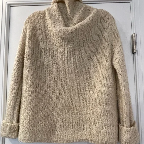Womens L, UmGee, tan/natural, sweater - Picture 2 of 6